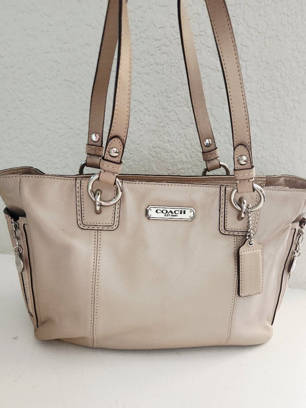 Euc Vintage Coach Gallery Leather Y2k Shimmer Beige/Gold Shoulder Bag Purse